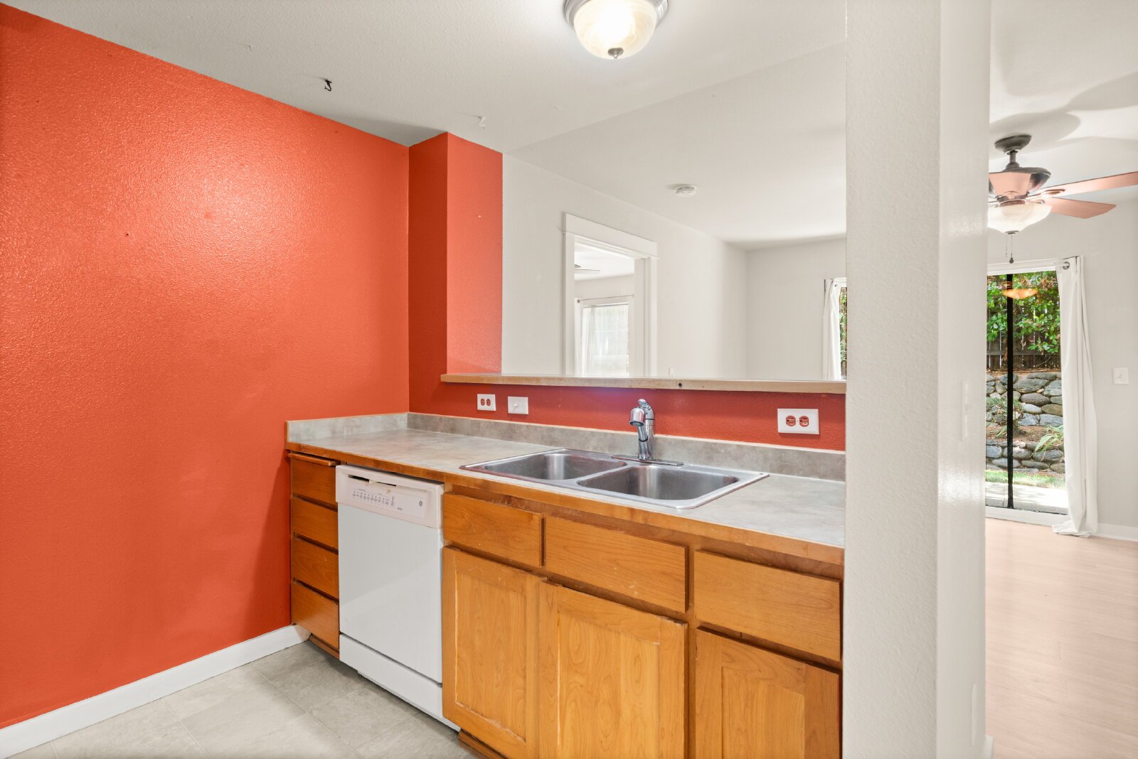 Modern Condo in Ashland, OR property image
