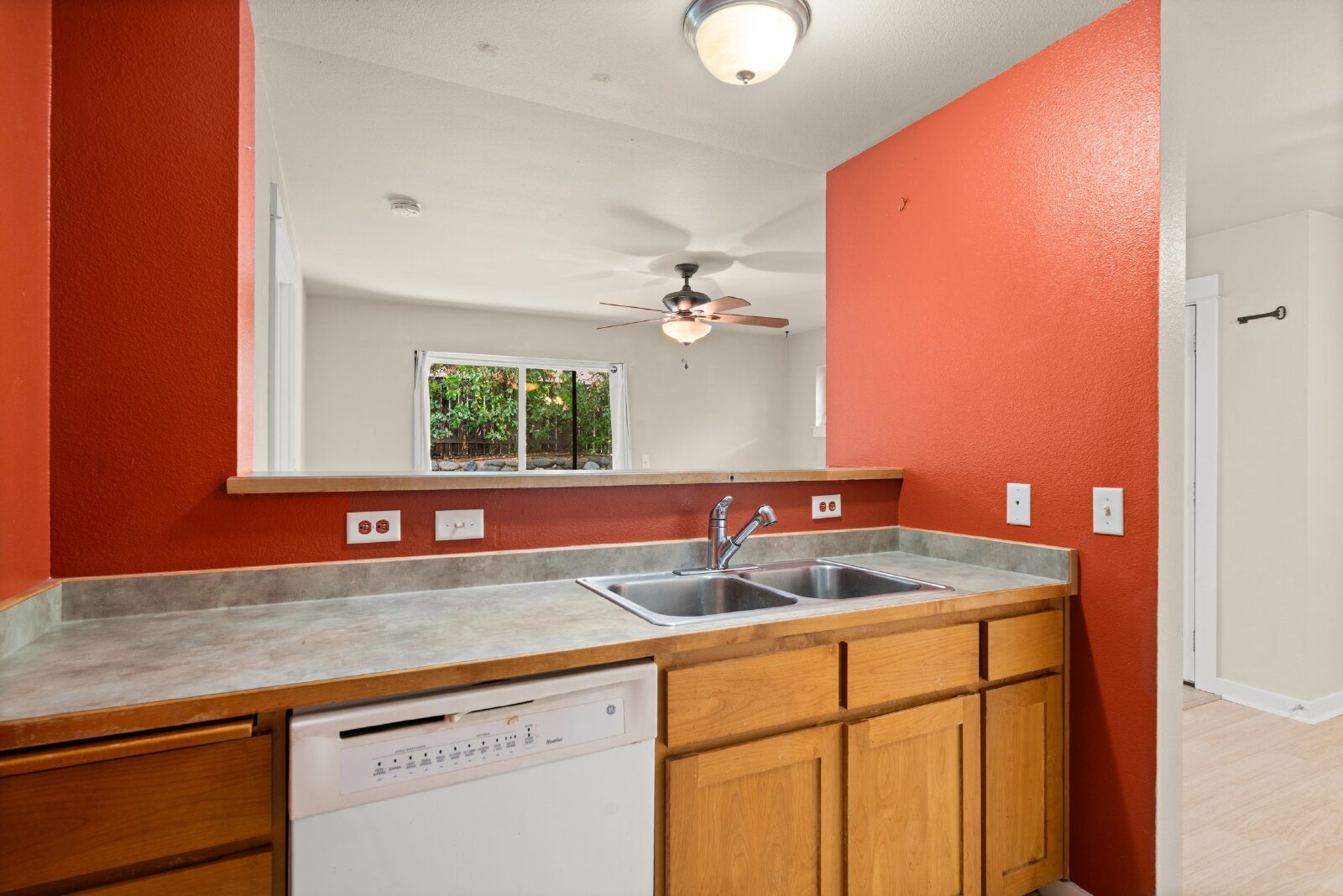 Modern Condo in Ashland, OR property image