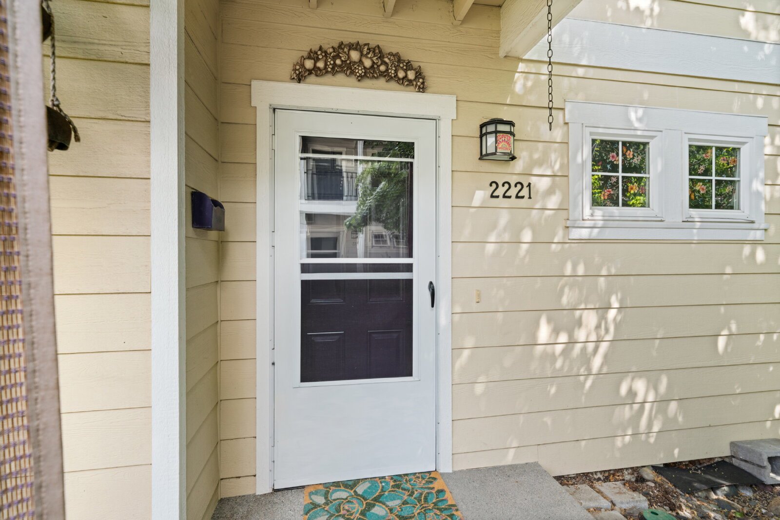 Modern Condo in Ashland, OR property image