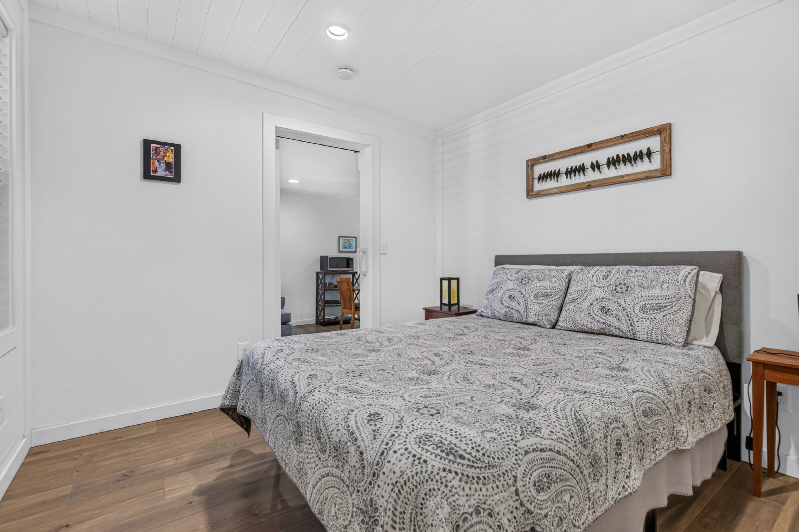 For Rent – Beautiful Fully Furnished 1 Bedroom ADU in Ashland property image