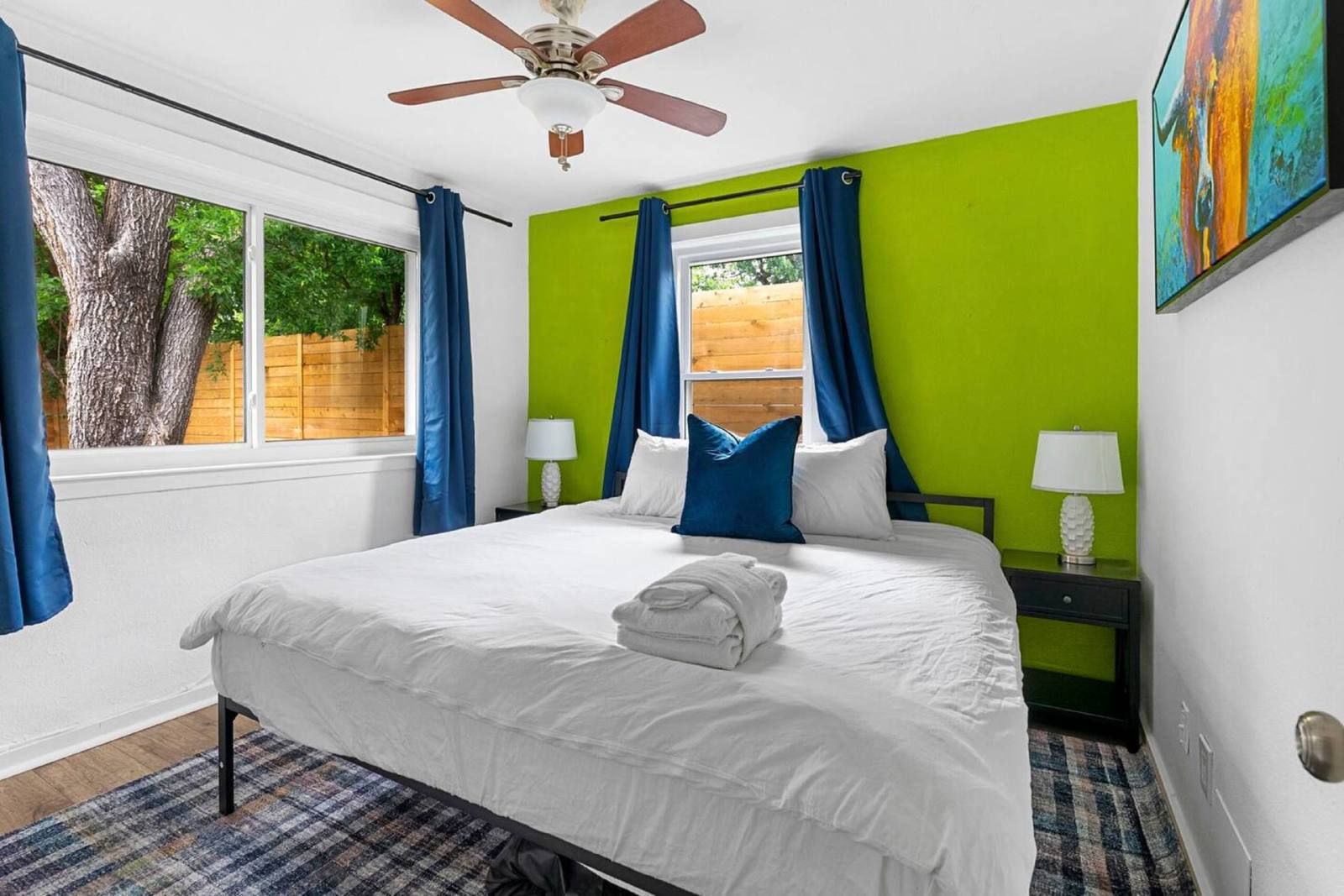 E. Austin Family Hangout! Pool & BBQ -Fully fenced property image