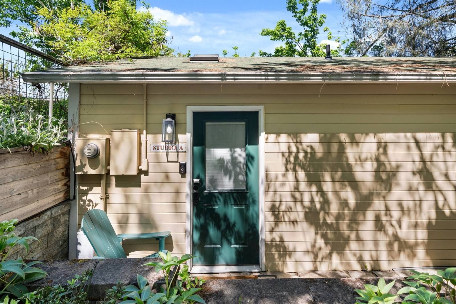 House + 2 Studios- 3 blocks from the Plaza! property image