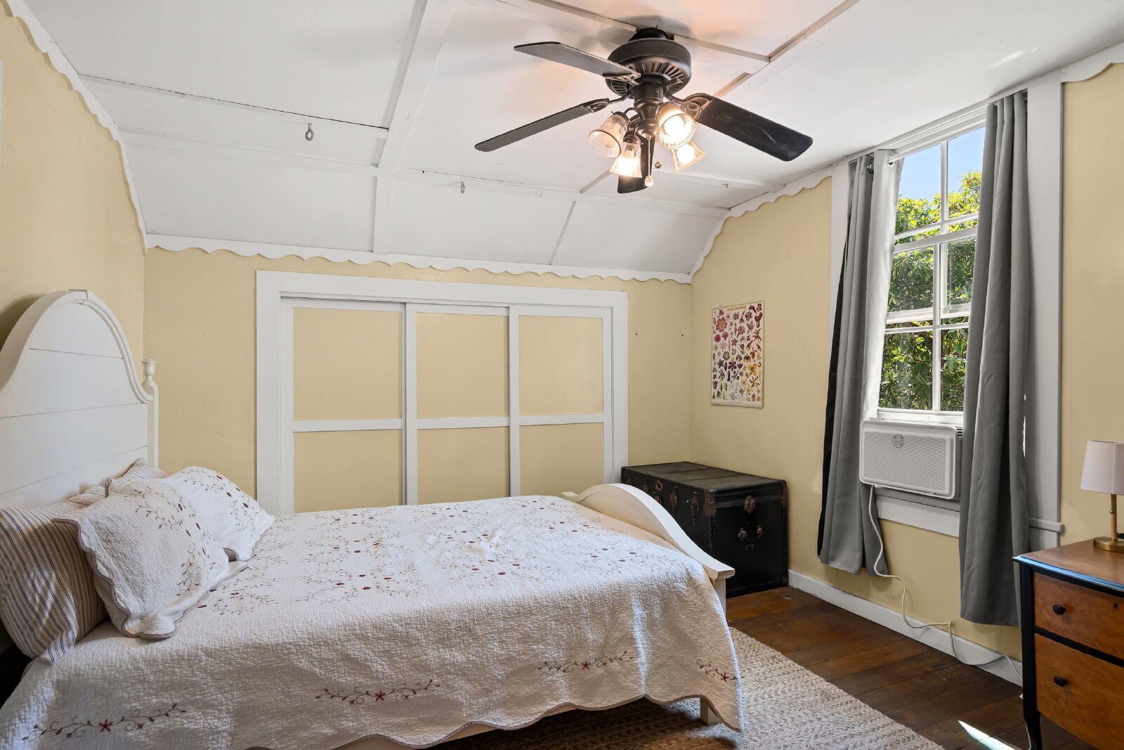 For Rent – Charming Historic Home in Ashland, OR property image