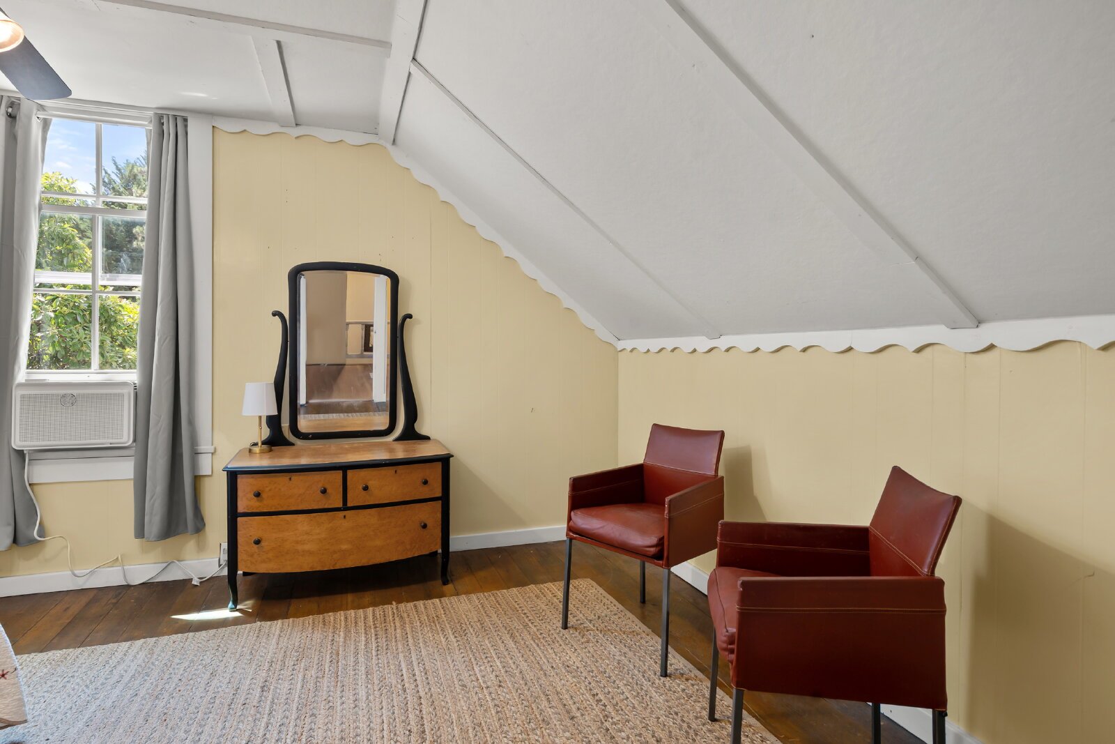For Rent – Charming Historic Home in Ashland, OR property image