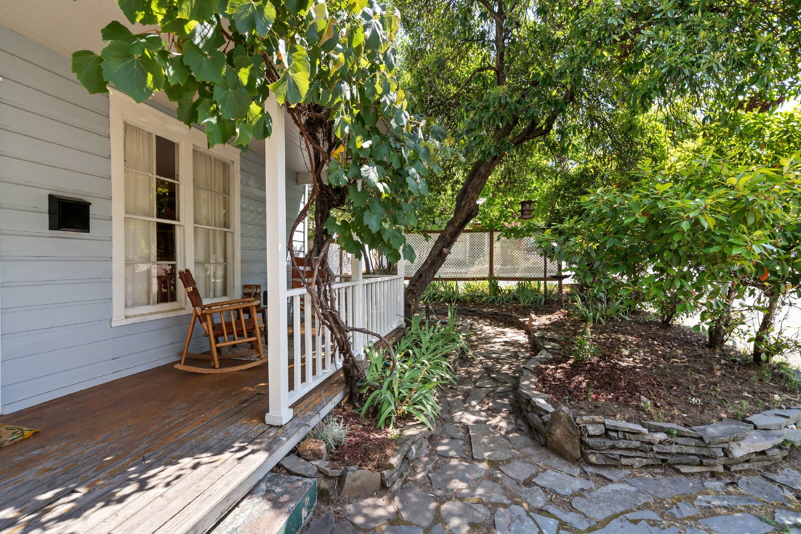 For Rent – Charming Historic Home in Ashland, OR property image
